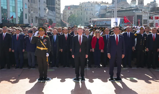 TAKSİM’DE 100’NCÜ YIL ANMASI 