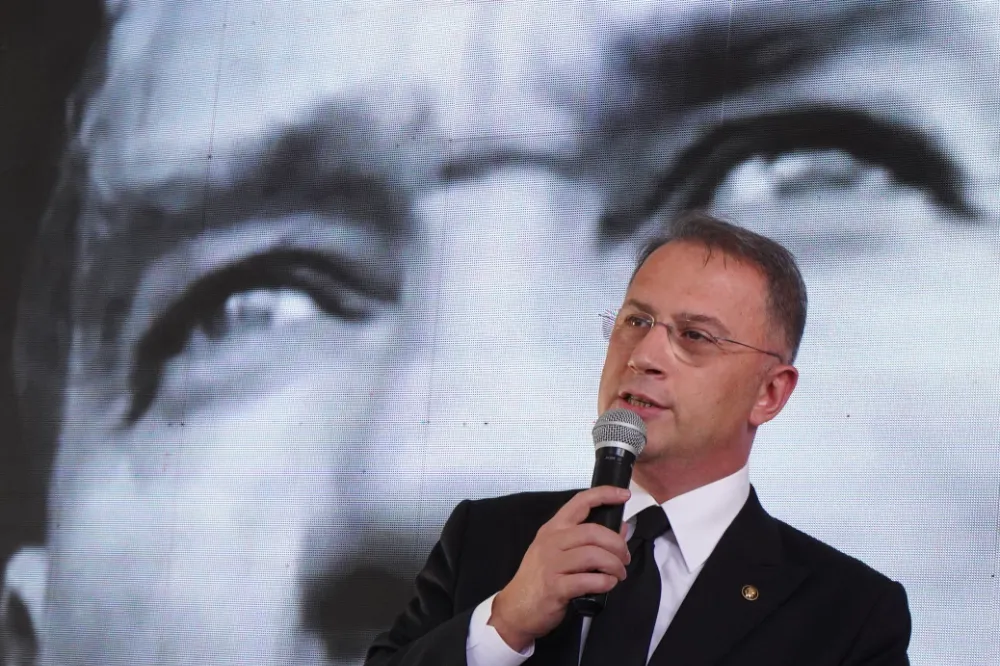 Beylikdüzü Ata’sını Saygı Ve Özlemle Andı 