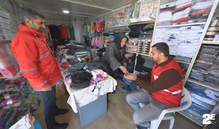 Depremzede Esnaf Kızılay’la İşine Devam Ediyor