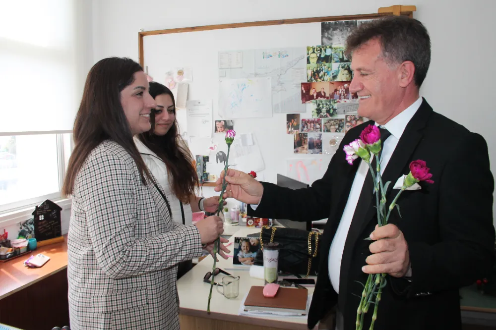 ARIKLI, KADIN PERSONELİN GÜNÜNÜ KUTLADI 