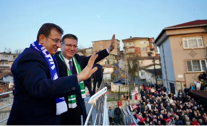 İmamoğlu Ve Aksu, Sarıyer’de Halkla Buluştu İmamoğlu’ndan ‘Sarıyer’ Uyarısı: 