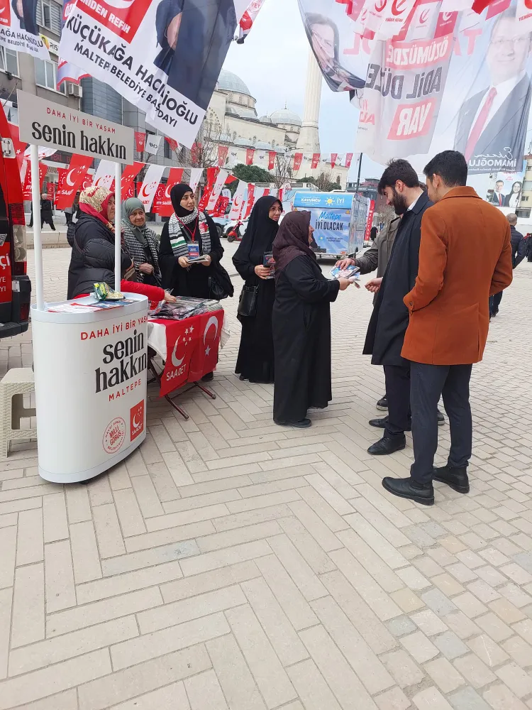 Saadet Partisi Maltepe’de stant çalışmaları hız kes kesmeden devam ediyor…