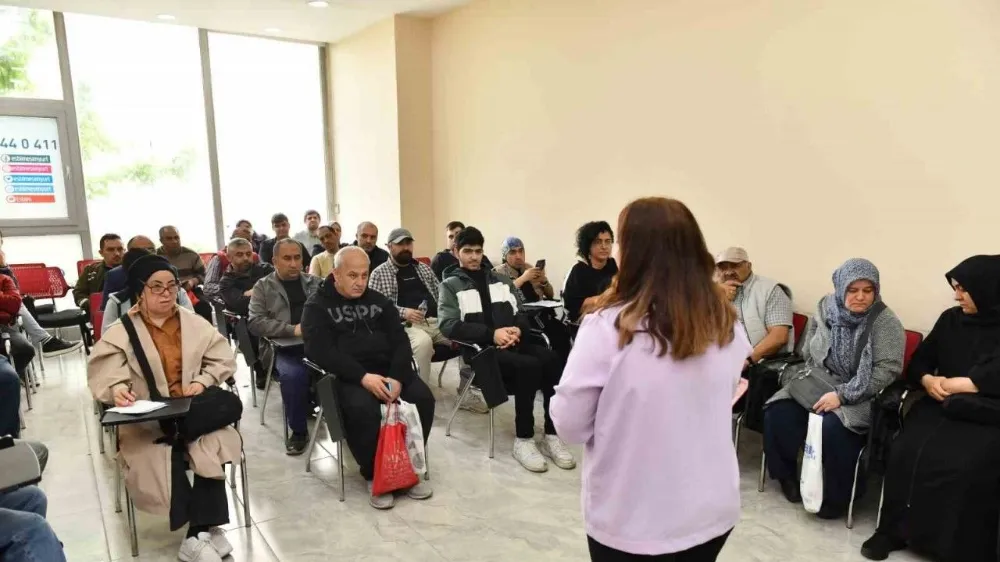 Esbim Esenyurt’ta İşsizlik Sorununu Çözüyor