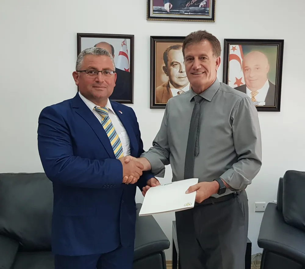 Yakup İskender, Posta Dairesi Müdürü Olarak Atandı