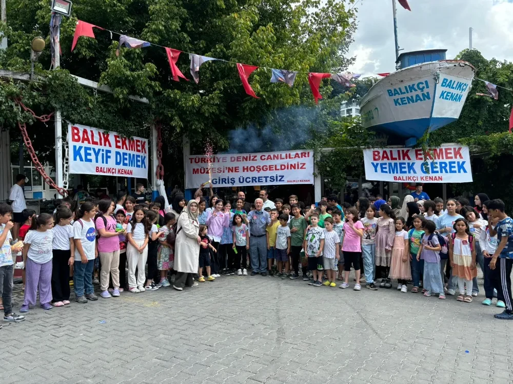 Öğrenciler Deniz Okulunda Balık Ve Denizi Öğrendiler