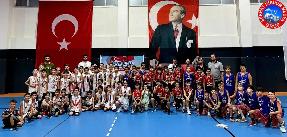 Genç Sporcuların Sahaya Çıktı