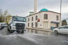 Esenyurt’un Sokakları Bayrama Hazır