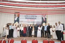 Esenyurt’ta Roman Çiftlere Düğün Havasında Toplu Nikâh Töreni