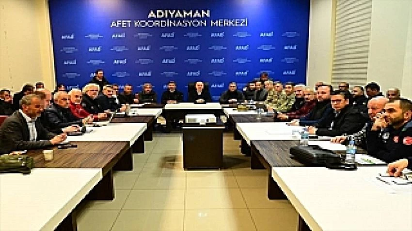 2023 yılı Yükseköğretim Kurumları Sınavı ve Milli Savunma Üniversitesi Sınavına girecek öğrencilerin sınav başvuru ücretleri, Silivri Belediyesi tarafından karşılanacak.