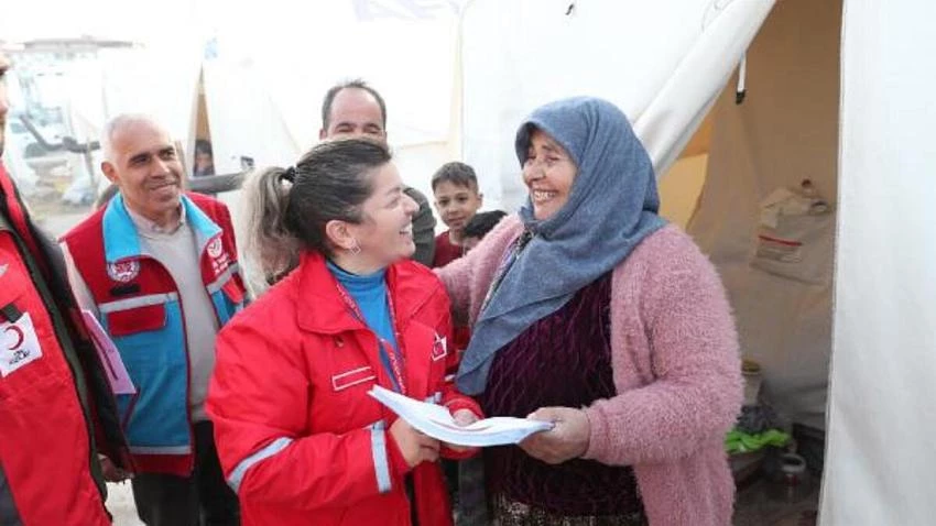 Kızılay’dan Afetzedelere 70 Milyon Değerinde Alışveriş Kartı